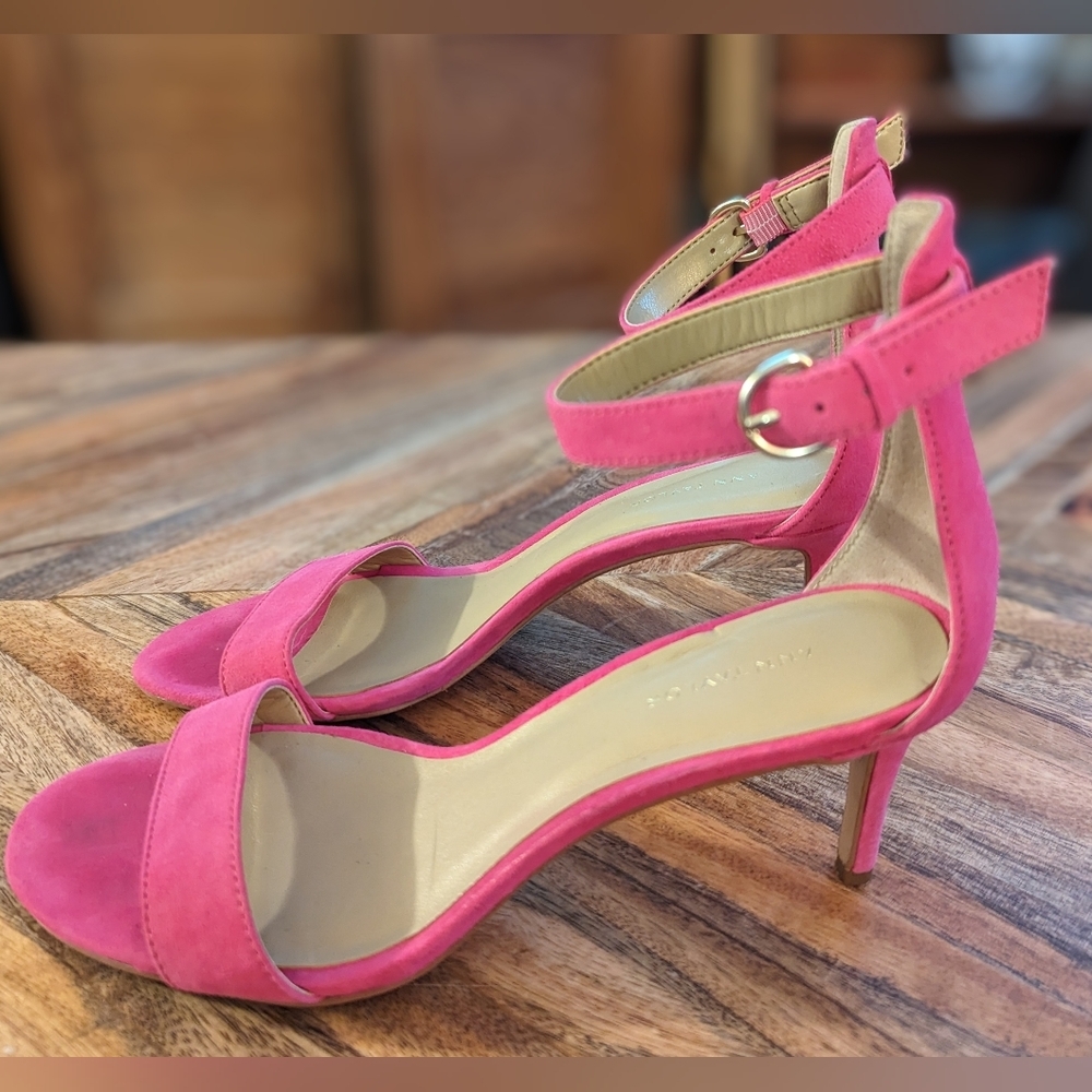 Ann Taylor Sandals sz 6 hot pink suede